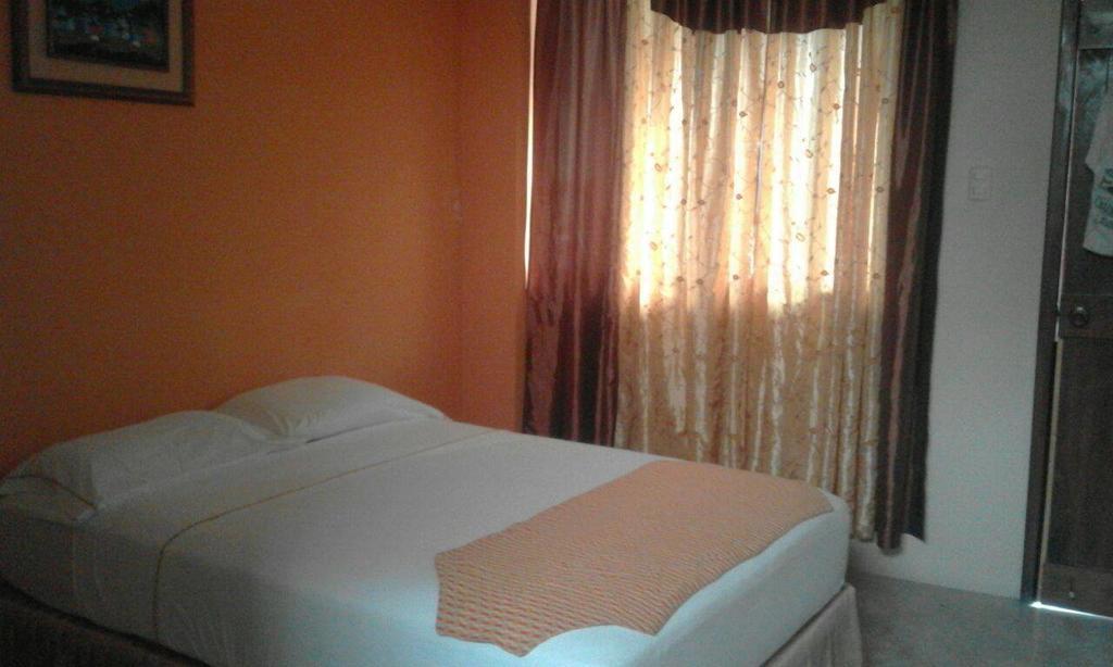 Casa De Huespedes Casita Belga Hotell Guayaquil Exteriör bild